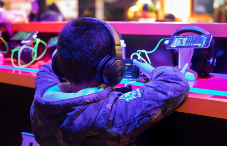 14歲的男孩沉迷于游戲怎么辦