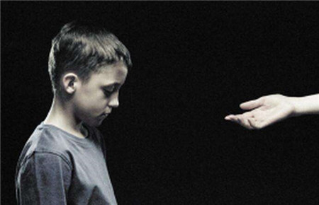 改變孩子的膽小性格 改變孩子的膽小性格