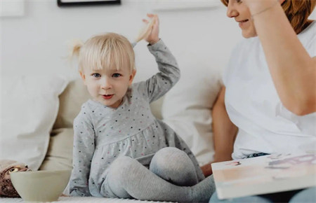 造成孩子膽小的原因 造成孩子膽小的原因