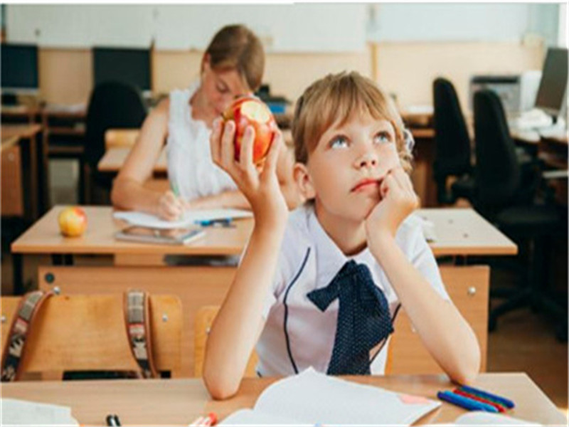 孩子不太會說話不會跟人溝通怎么辦 孩子不太會說話不會跟人溝通怎么辦